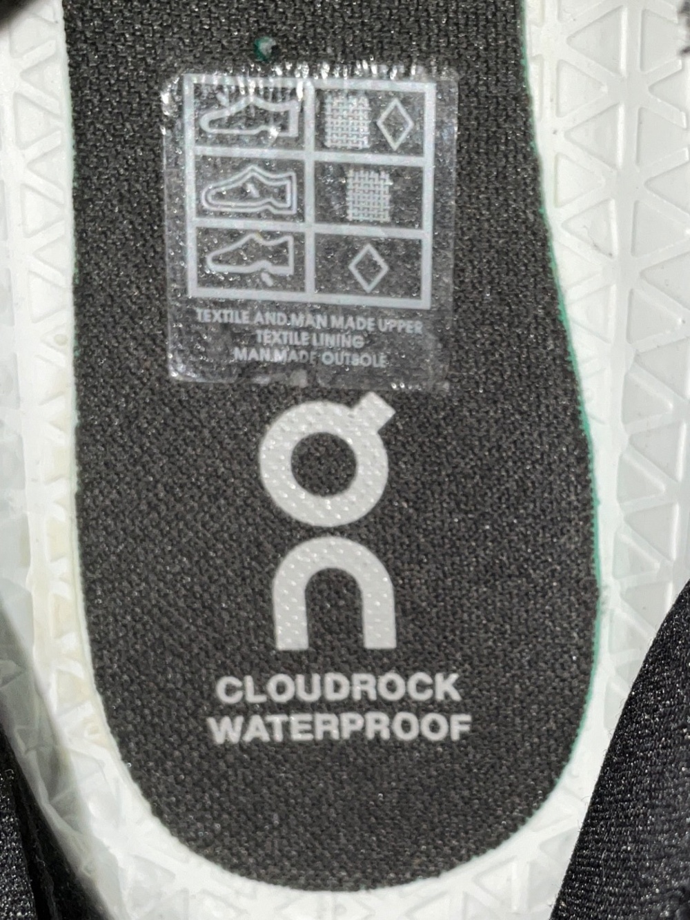 NWOB ON CloudRock Waterproof Hiking Boots Size 10 Black - Picture 15 of 15